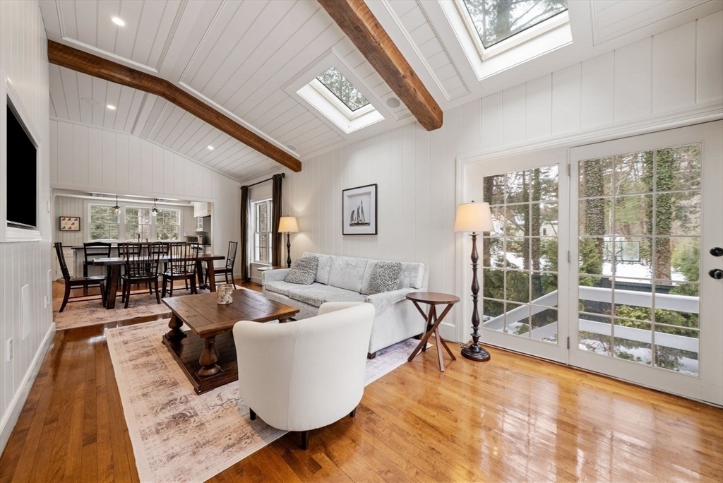 25 Longmeadow Road