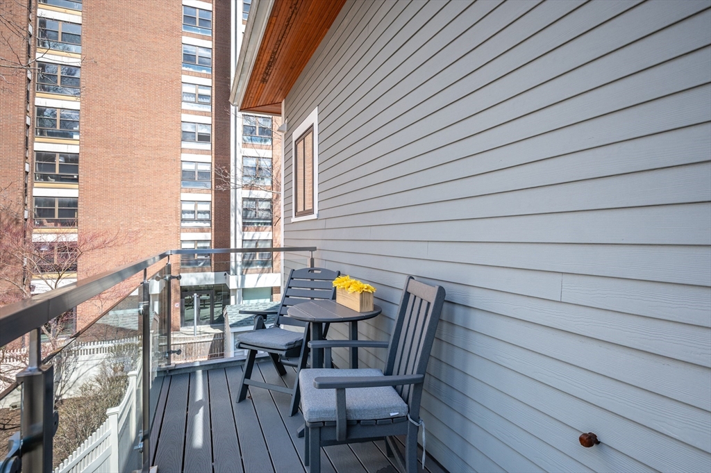 59 Auburn St # 2