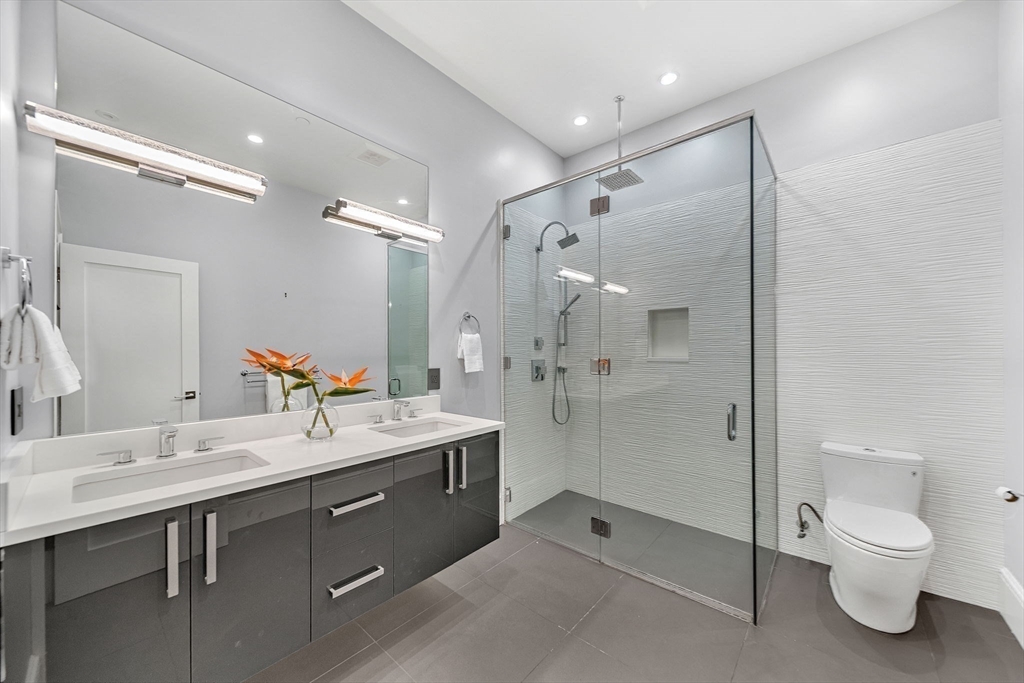 327-329 Shawmut Ave # 1