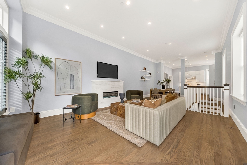 327-329 Shawmut Ave # 1