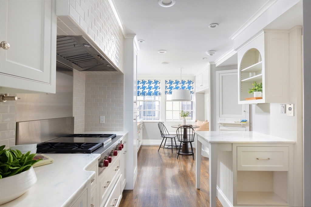 137 Marlborough St # 6