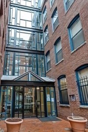 9 Harcourt Street # 304