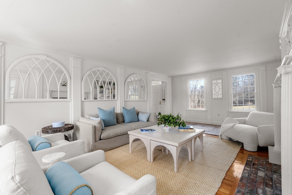 85 Strawberry Hill St