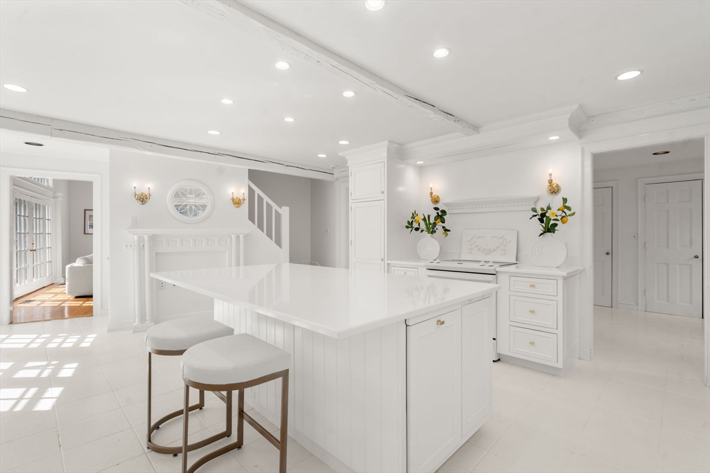 85 Strawberry Hill St