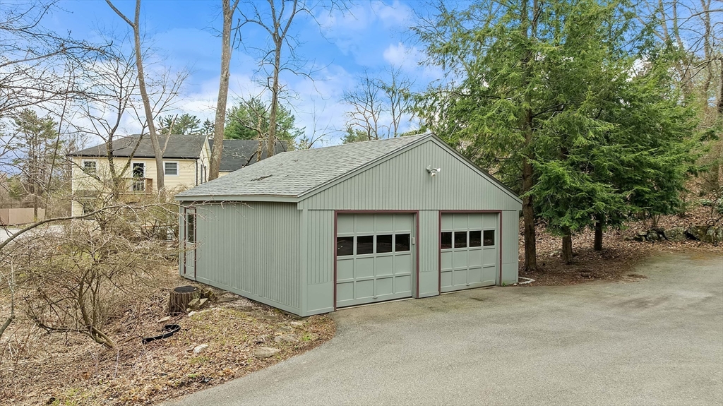 8 Hobbs Road