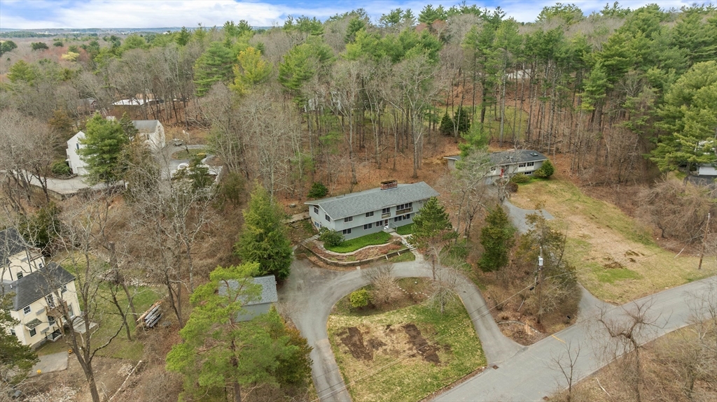 8 Hobbs Road