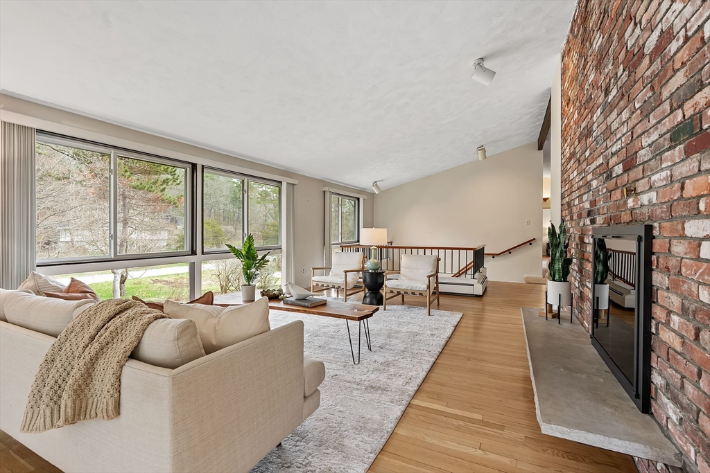 8 Hobbs Road