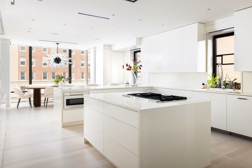 6 Newbury Street # 502 Unit: 501-502