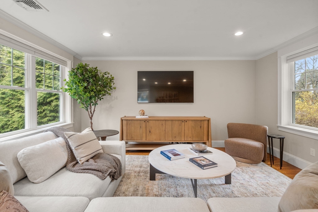 59 Greenwood Ave