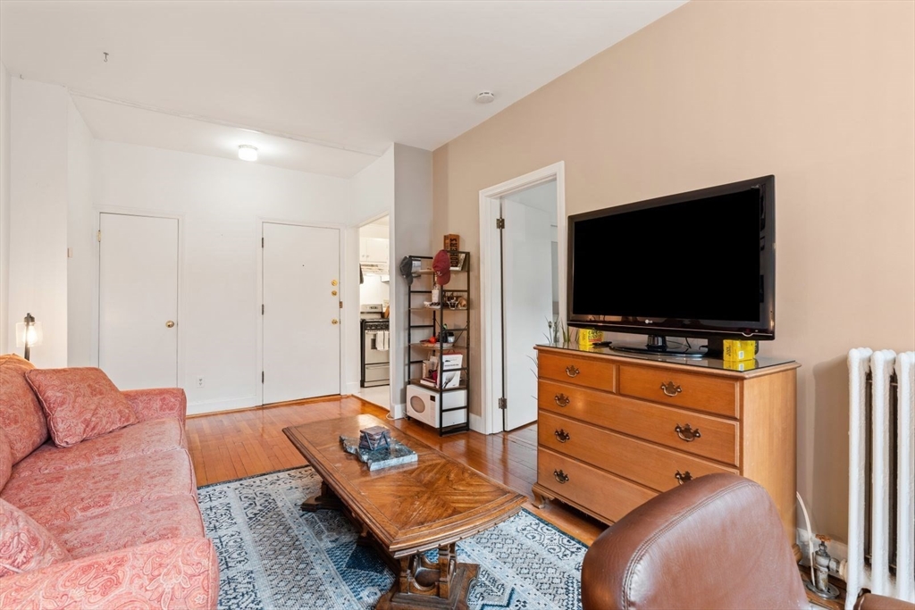 38 Winchester Street # 2