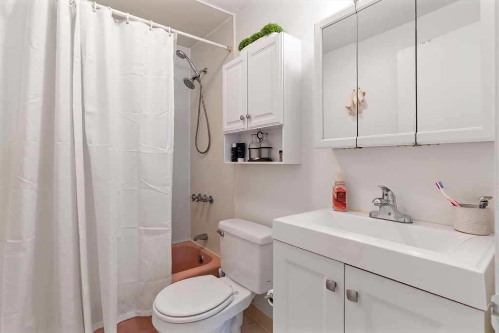 38 Winchester Street # 2