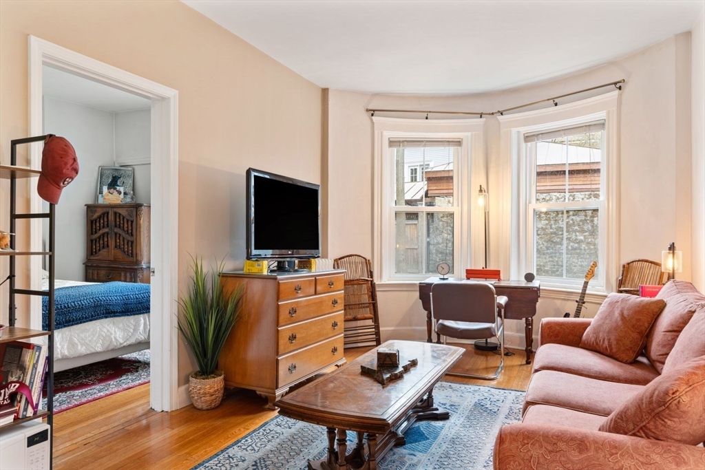 38 Winchester Street # 2