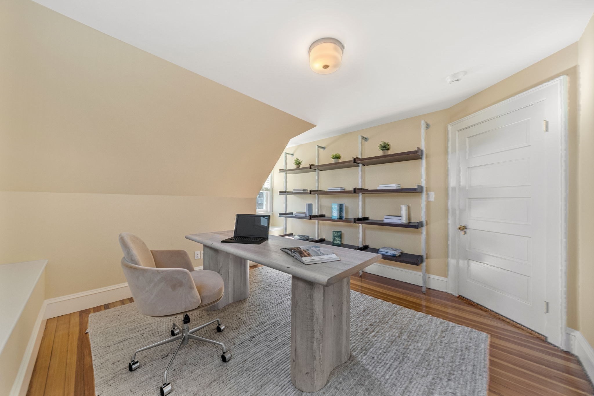 11 Winthrop Road