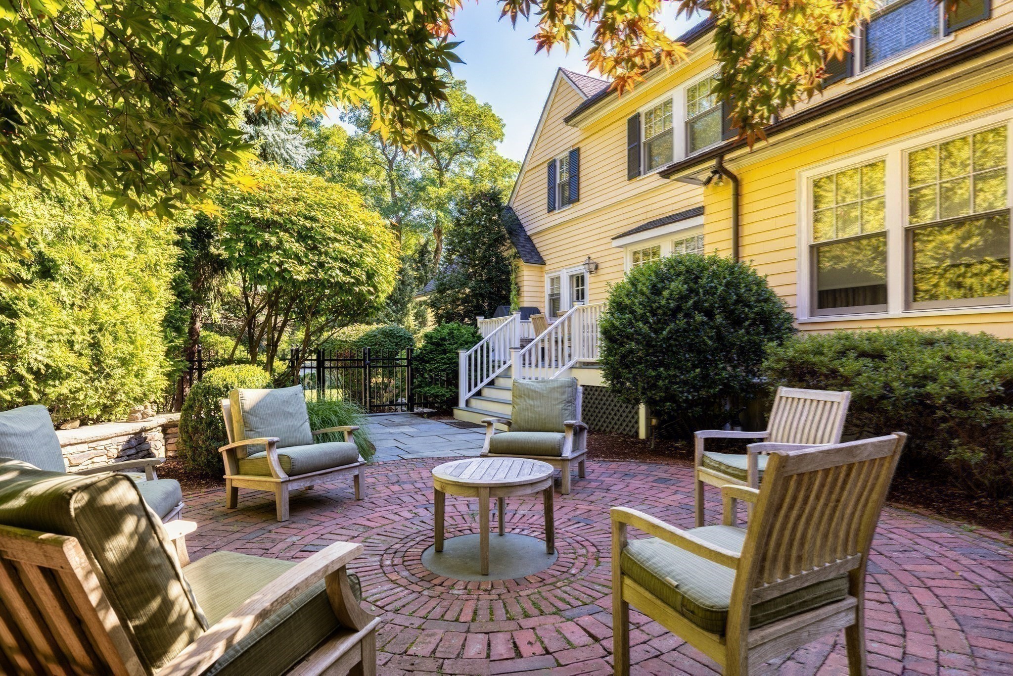 11 Winthrop Road