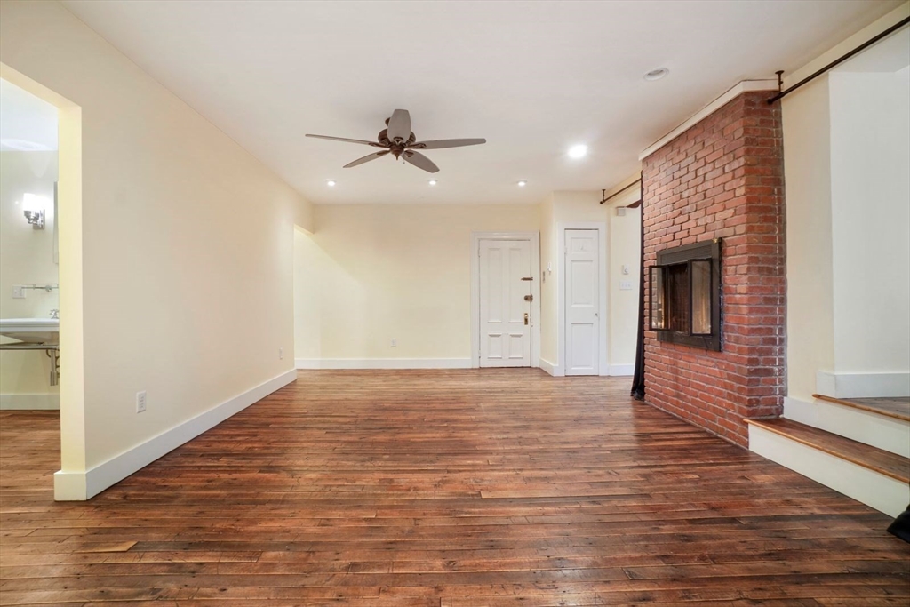 325 Marlborough Street # 1