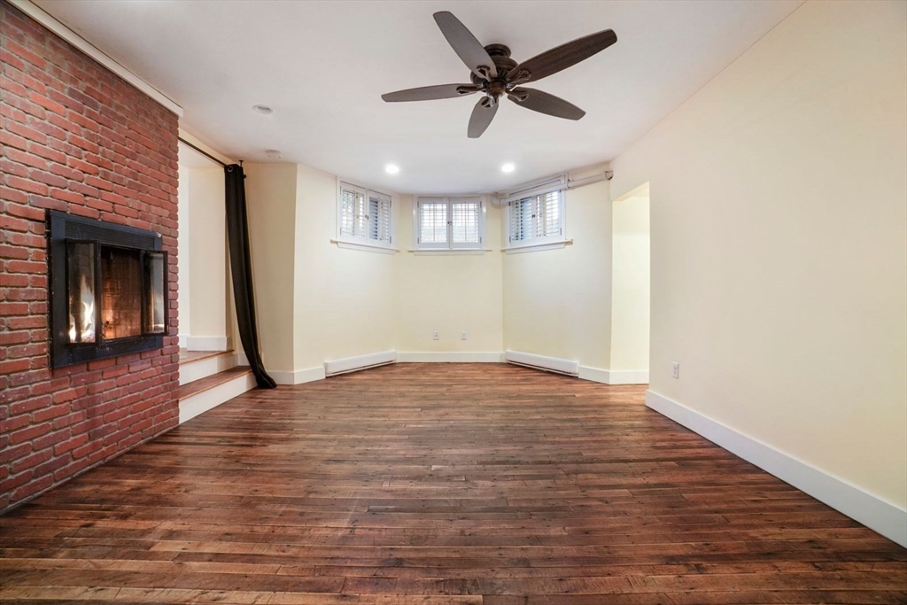 325 Marlborough Street # 1