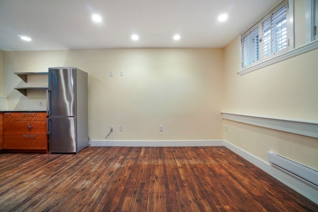 325 Marlborough Street # 1