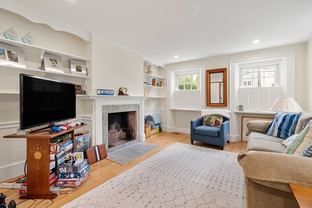 19 Union Street Unit: SF