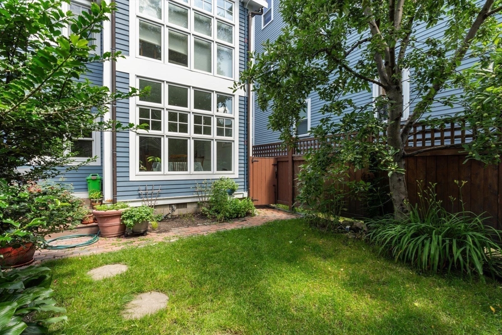 19 Union Street Unit: SF