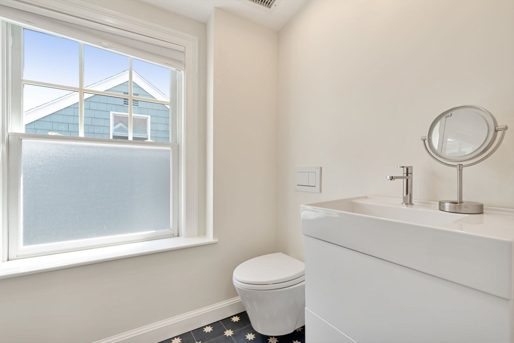 19 Union Street Unit: SF