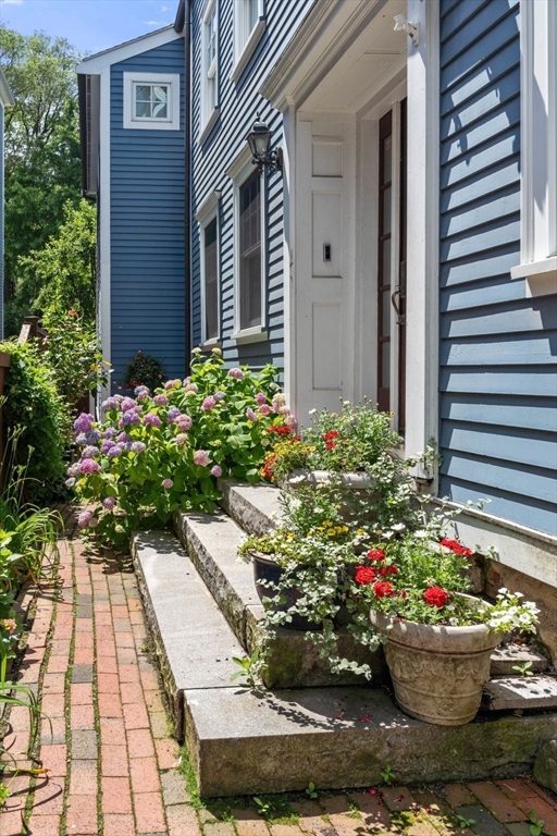 19 Union Street Unit: SF