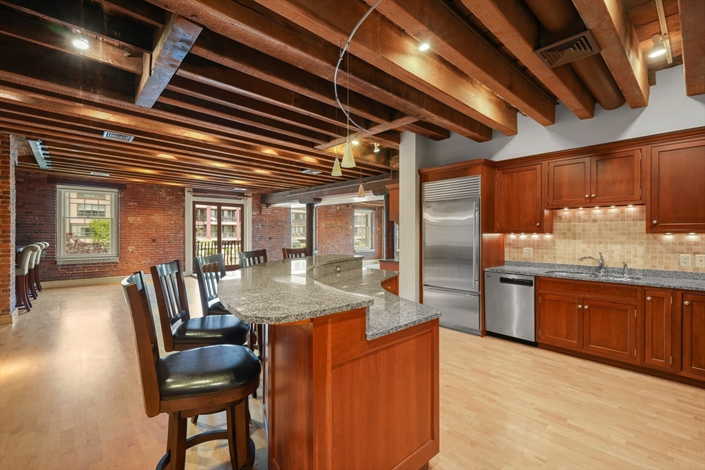 343 Commercial Street # 211