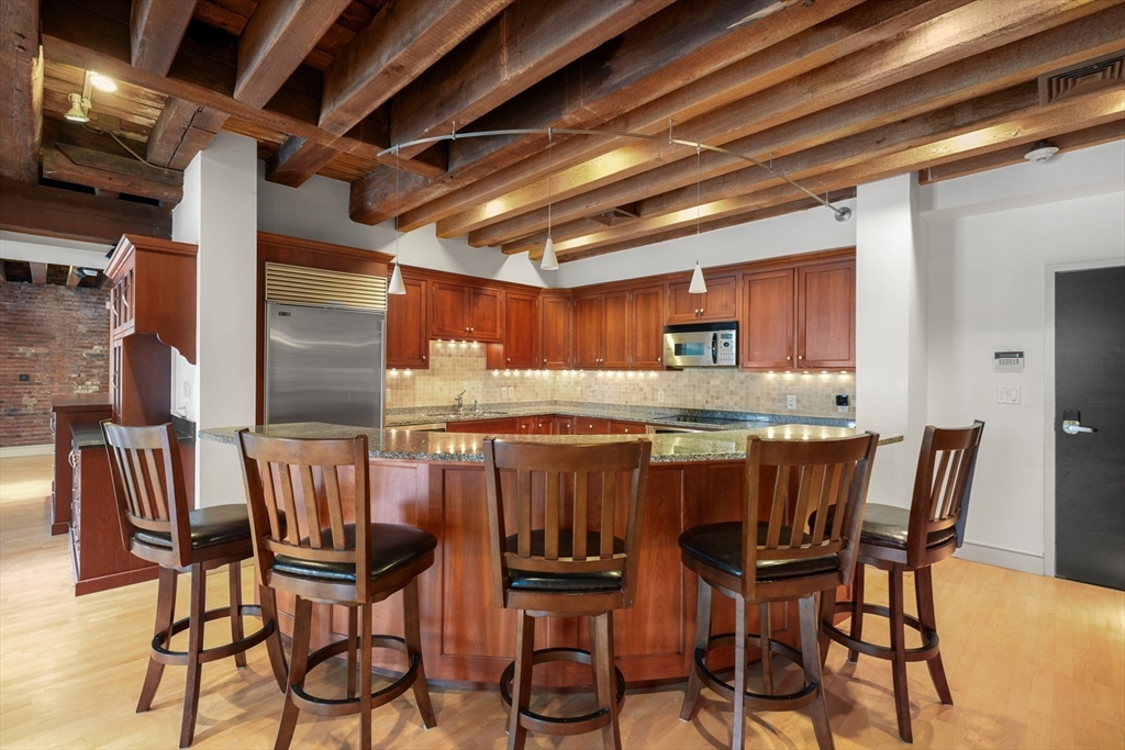 343 Commercial Street # 211