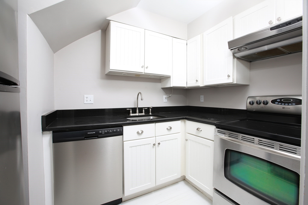 12 Claremont Park # 3