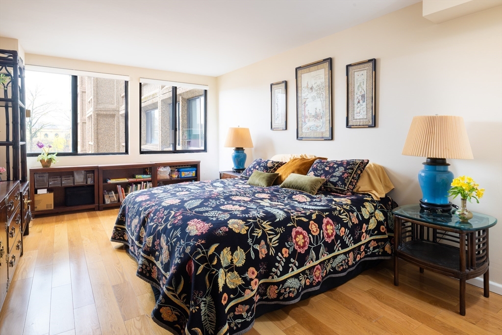 1731 Beacon St # 402