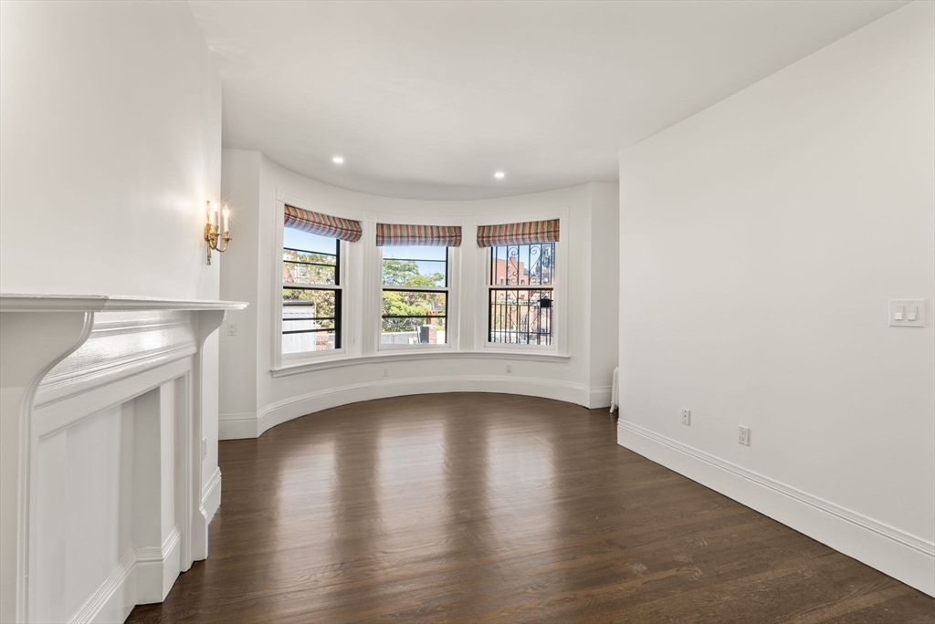 389 Commonwealth Avenue # 4