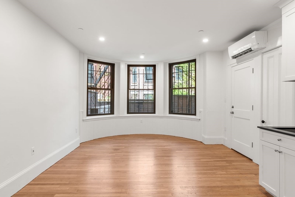 389 Commonwealth Ave # B