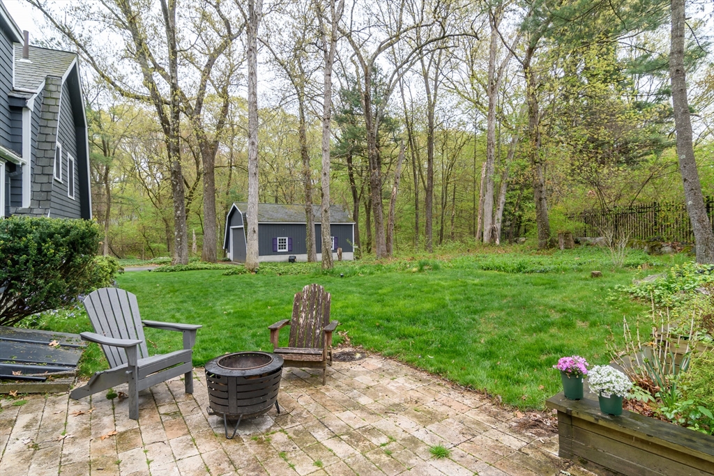 5 Wayland Hills Rd