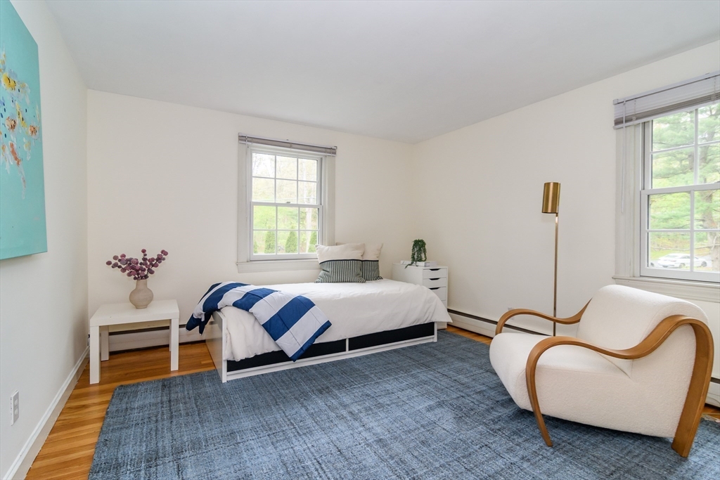 5 Wayland Hills Rd