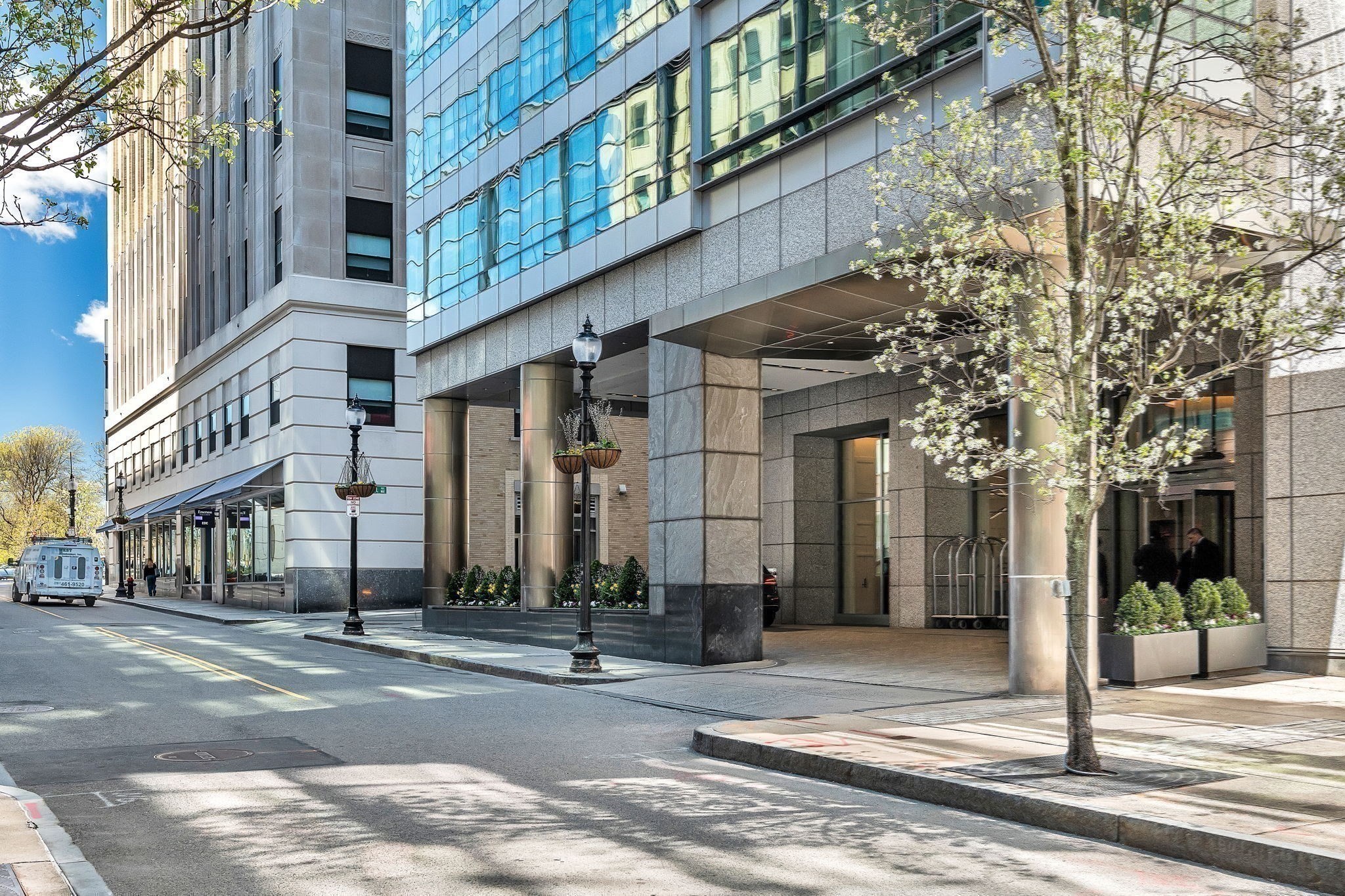 1 Avery St # 24D