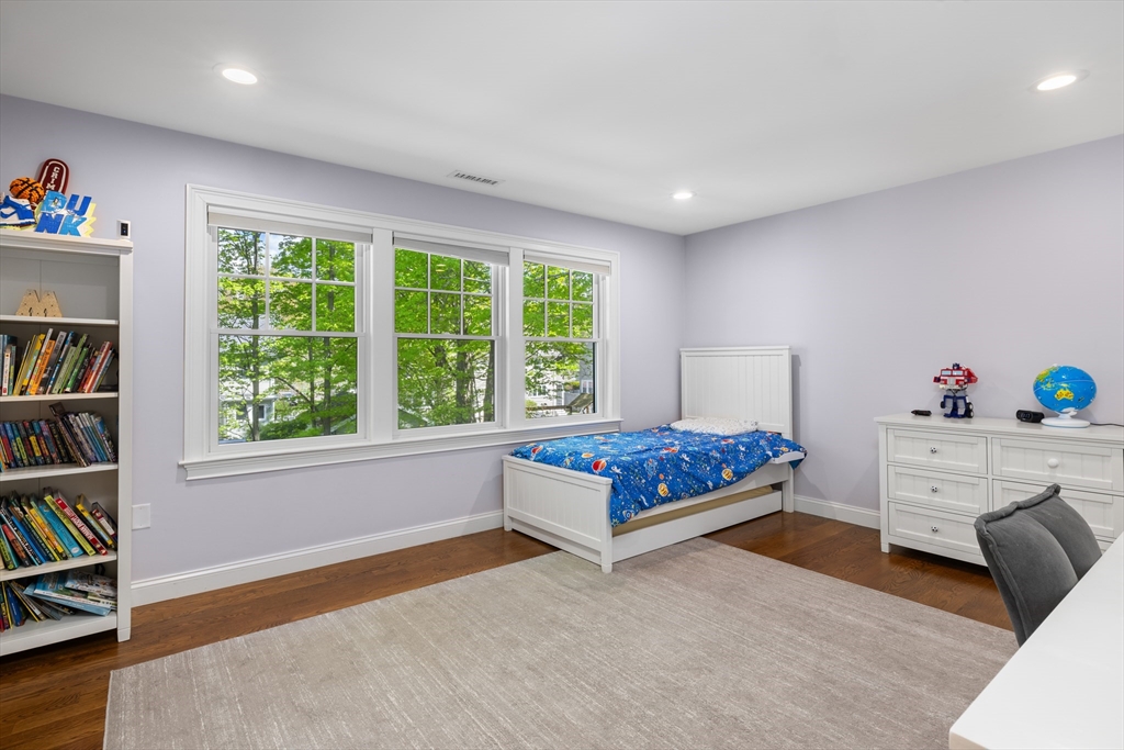 37 Stearns St