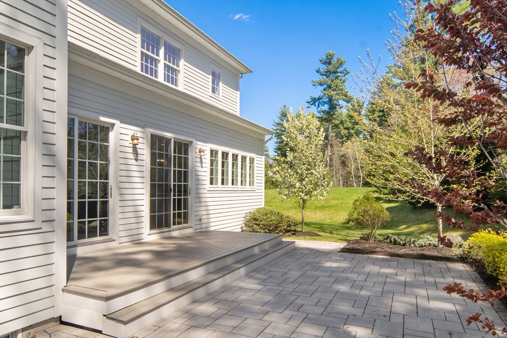 9 Schaffner Ln