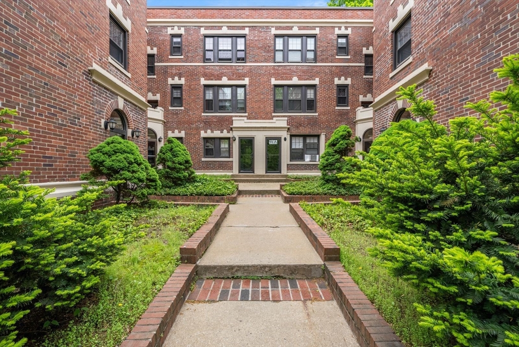 592 Washington Street # 5
