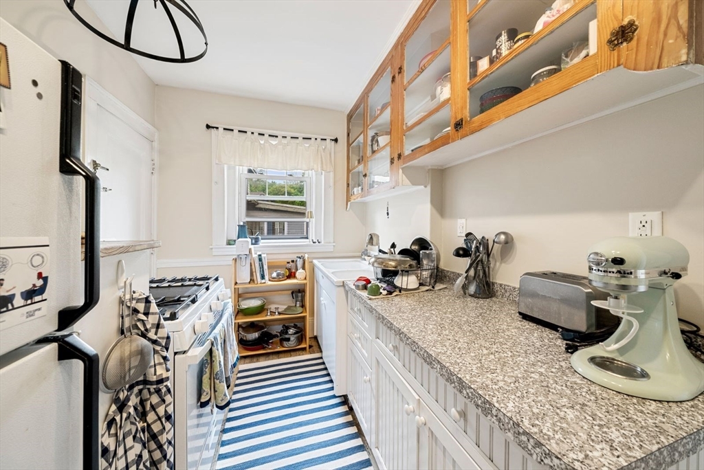 592 Washington Street # 5