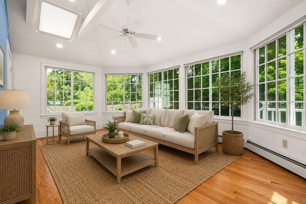 82 Allen Avenue