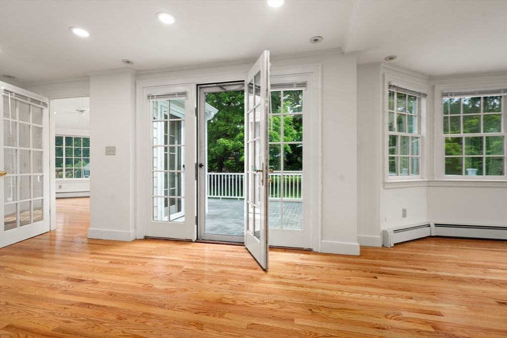 82 Allen Avenue
