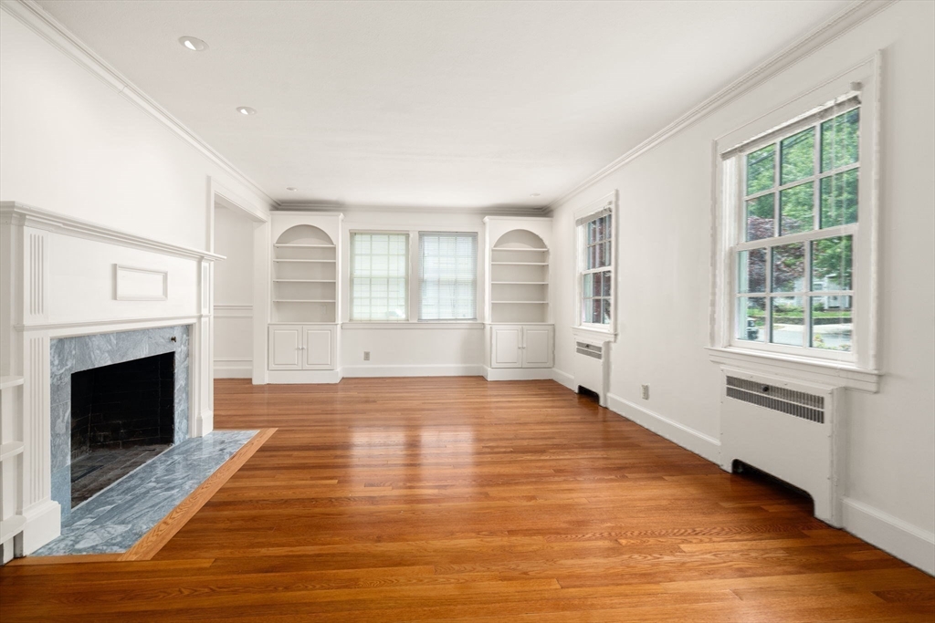 82 Allen Avenue