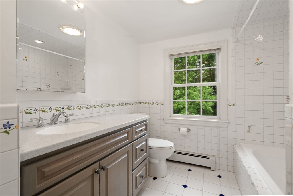 82 Allen Avenue