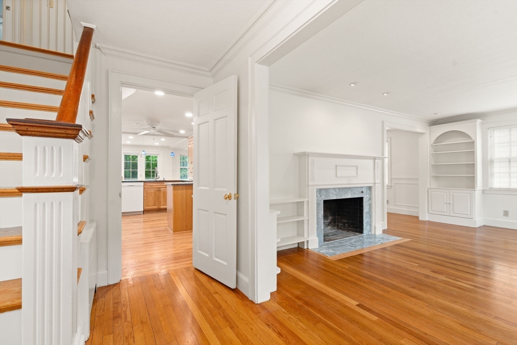82 Allen Avenue