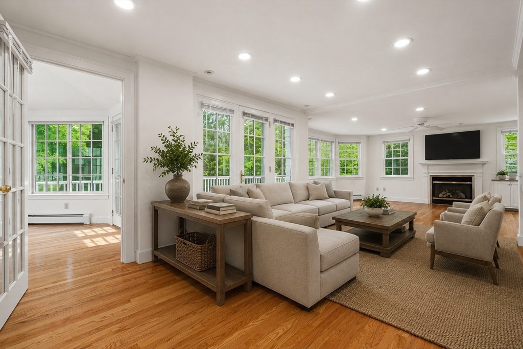 82 Allen Avenue