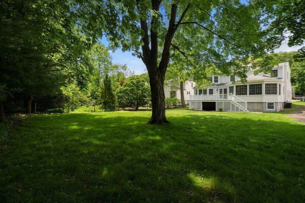 82 Allen Avenue