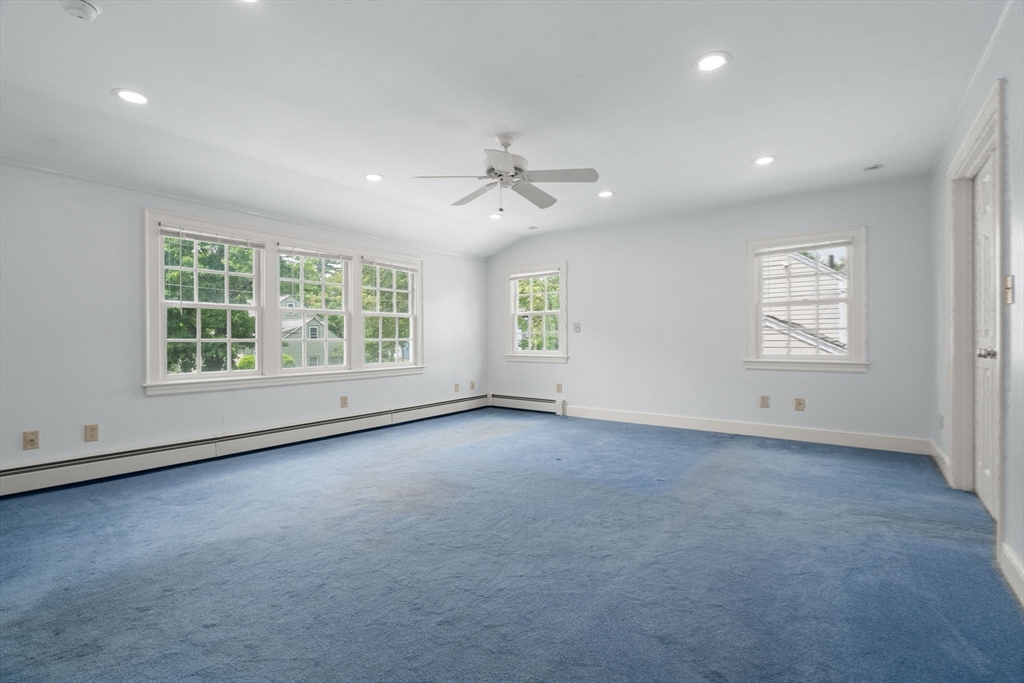 82 Allen Avenue