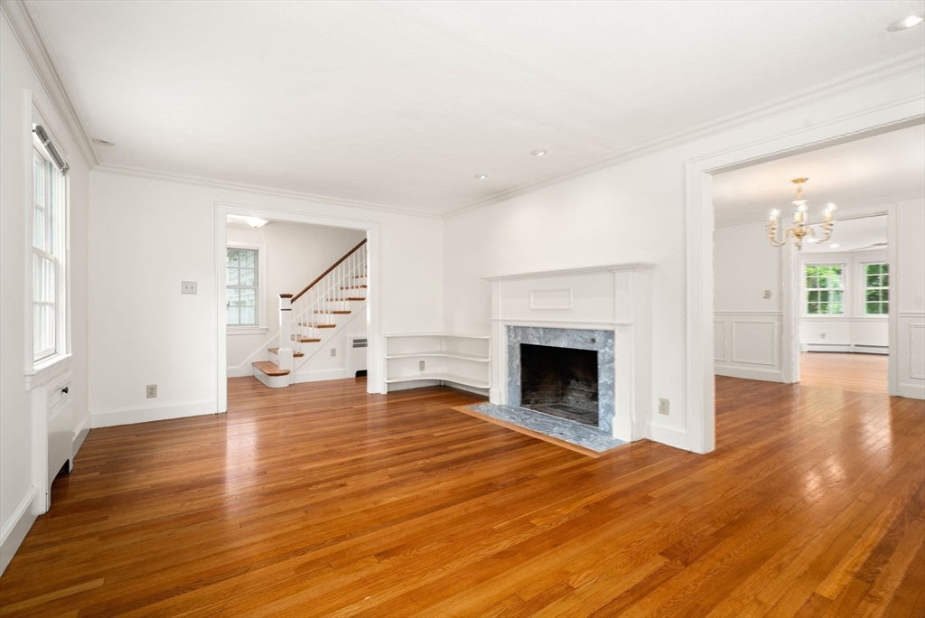 82 Allen Avenue