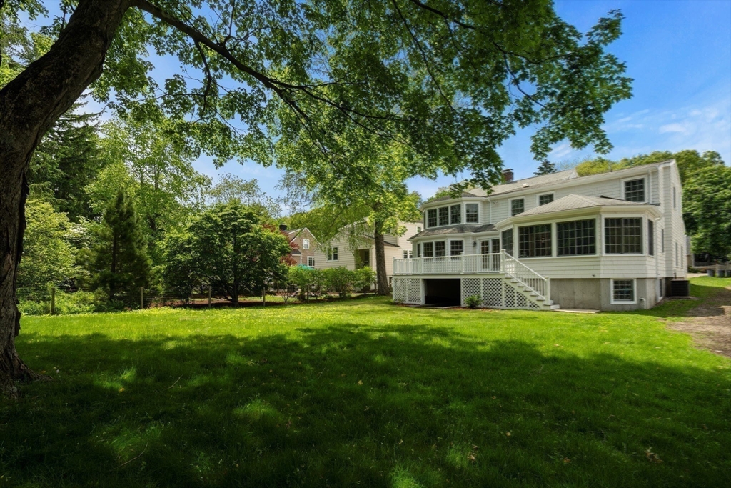 82 Allen Avenue