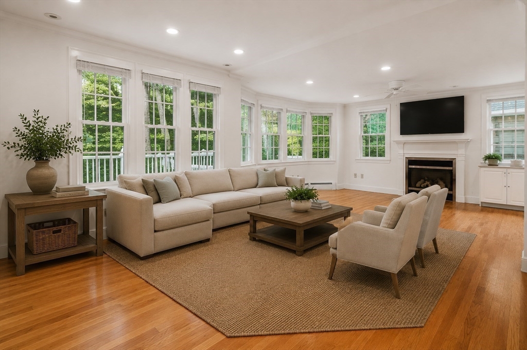 82 Allen Avenue