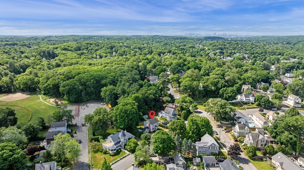 95 Greenwood Avenue